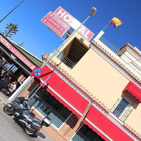 Hostal La Estacion Benajarafe Esterno foto