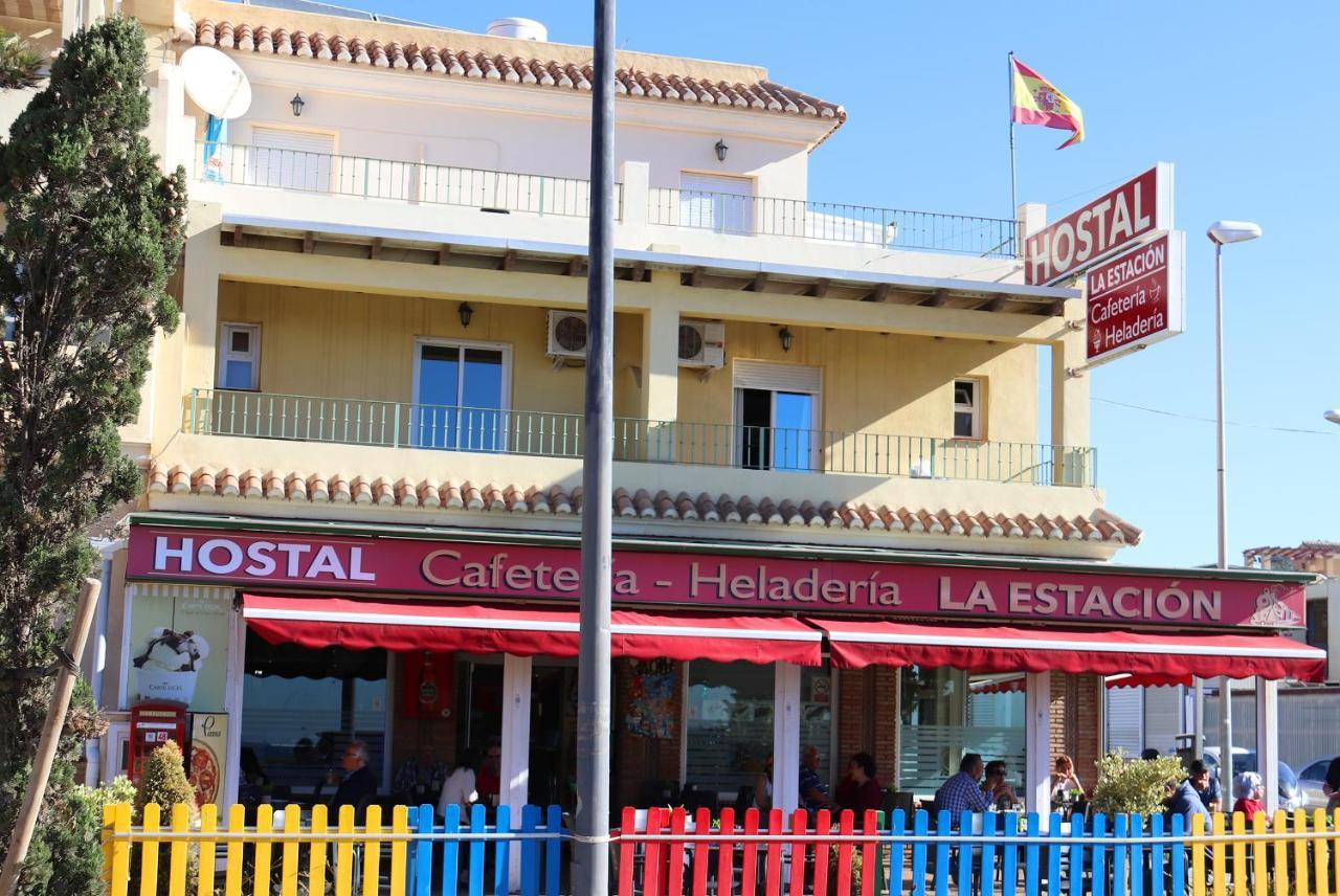 Hostal La Estacion Benajarafe Esterno foto