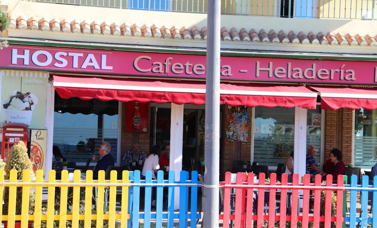 Hostal La Estacion Benajarafe Esterno foto